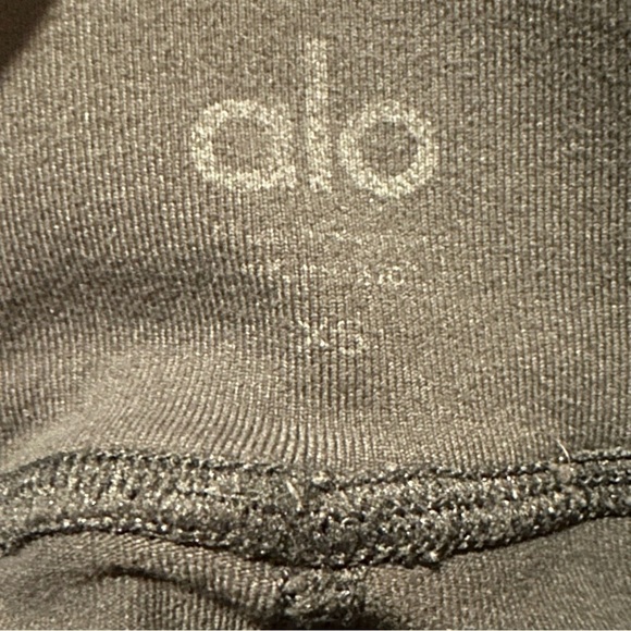 ALO Yoga Leggings Women's XS Gray Performance High Waist Moto Athleisure Active - Picture 9 of 10